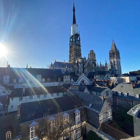 Sous Les Clochers De Rouen - Cathedrale Buitenkant foto